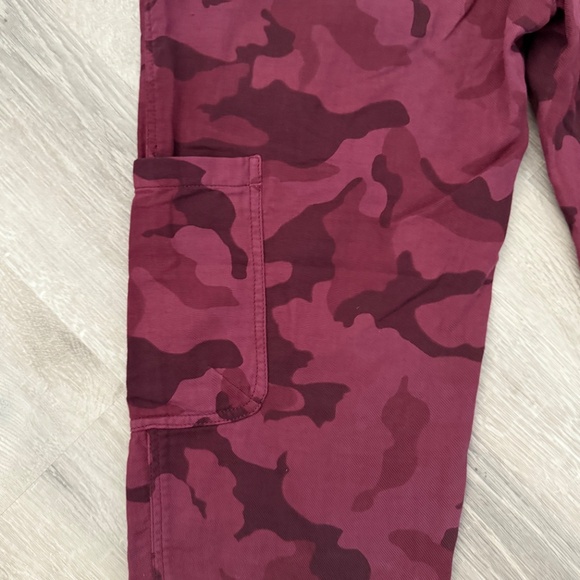 SUNDANCE Women’s Grandview Cotton Berry Camo Pants Size Small - Picture 12 of 16